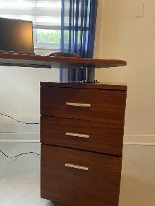 Computer Desk and Chair - Photo 3