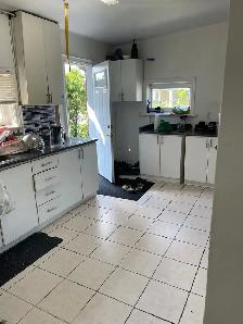 room for rent with parking - Photo 7