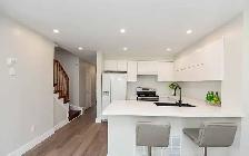 3 Bedroom House For Lease Near Bramalea rd & Bovaid Drive (E) - Photo 4
