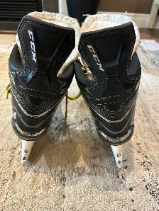 CCM Ribcore 90K Skates Size 5 - Reg fit - Photo 4