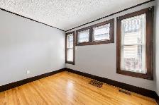 Furnished Rooms for Rent Near university of Windsor - Photo 8