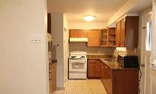 3 Bedroom House For Lease Near Near Kennedy Rd (N) & Queen st (E - Photo 2