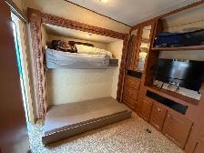 blue ridge - forest river quad bunk house 5th wheel - Photo 9