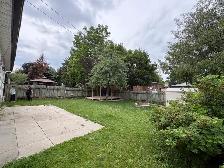 main floor unit for rent - Photo 5