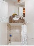 3 bedrooms townhouse with basement. 2.5 bathrooms. - Photo 3