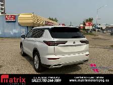 2025 Mitsubishi Outlander ES - Photo 7