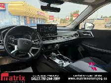 2025 Mitsubishi Outlander ES - Photo 11