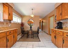 All-Inclusive Licensed 3 FEMALE Main-Floor Rooms – NOT basement - Photo 2