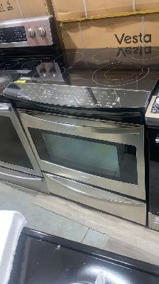 Stove - 30 Kenmore 4.6 Cu. Ft. - Slide-In Electric Range-SS