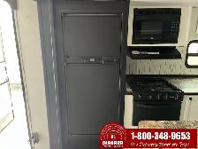 2016 HEARTLAND MALLARD M30 Travel Trailer - Photo 14