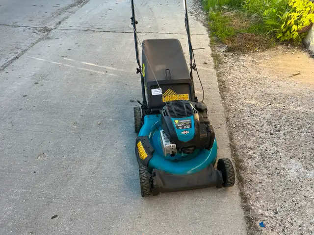 7.25 yard works lawnmower