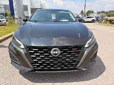 2024 Nissan Altima SR - Photo 2