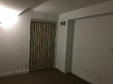 One-Bedroom Luxurious Yorkdale Condo - Toronto - Photo 6