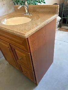 bathroom vanity - Photo 2