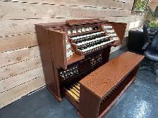 Johannus church and home organs - Photo 3
