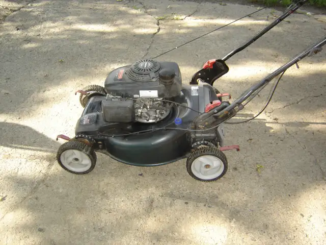 Tondeuse avec Moteur Honda