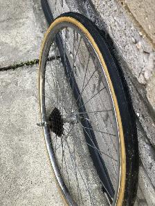 700x 32 road bike wheel set front & rear with rim & tires $40 - Photo 2