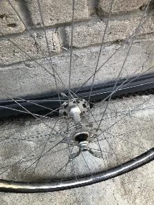 700x 32 road bike wheel set front & rear with rim & tires $40 - Photo 4