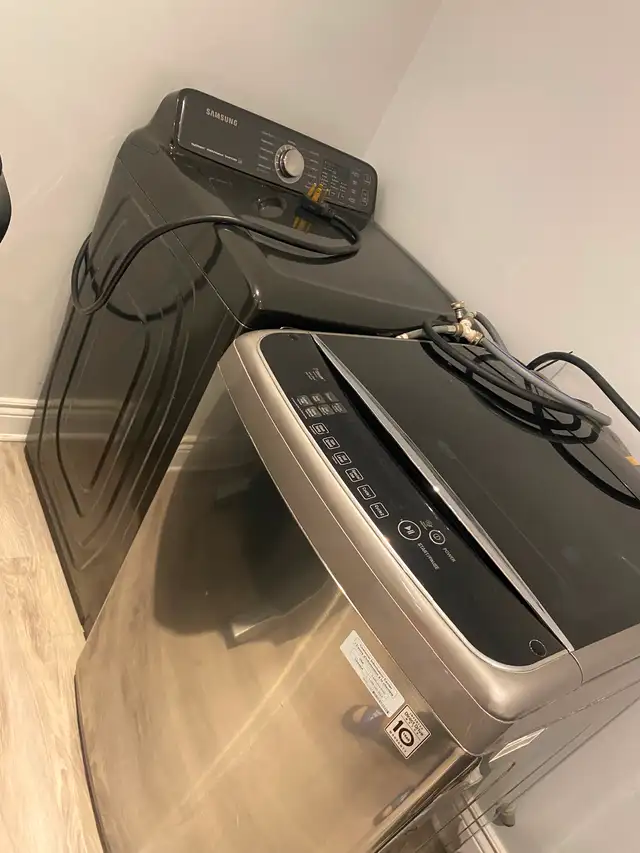 Selling washer and dryer for $300