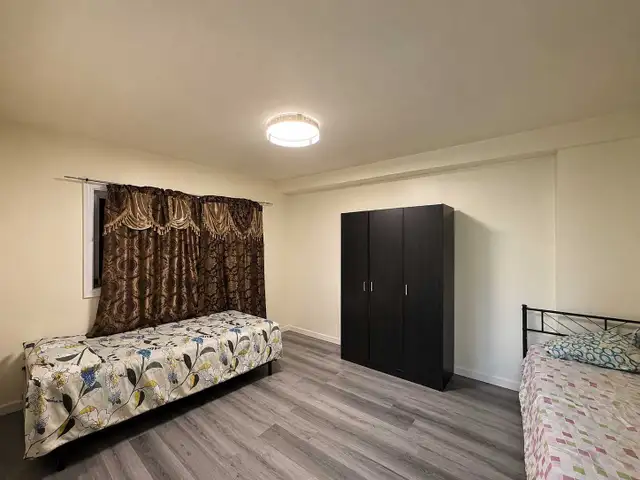 Sharing room for rent