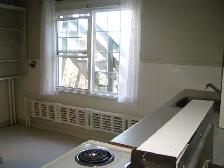 CENTRAL-HEATED 1 BEDROOM - Photo 2