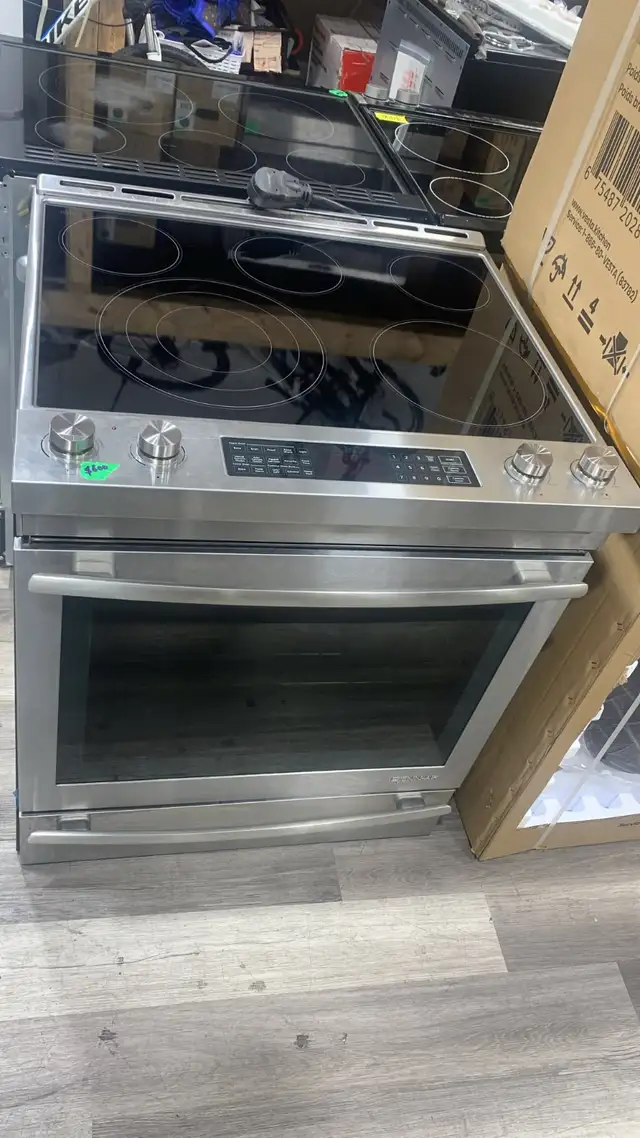 Stove - 30 Jenn - Air - Electric Range - Slide-In Electric Range