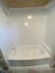 Bathtub Crack Repair & Tile Refinishing – Affordable Service - Photo 2