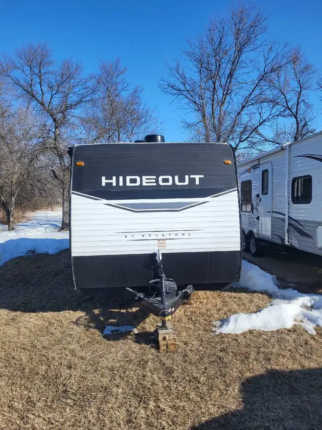 2022 Keystone Hideout 186SS