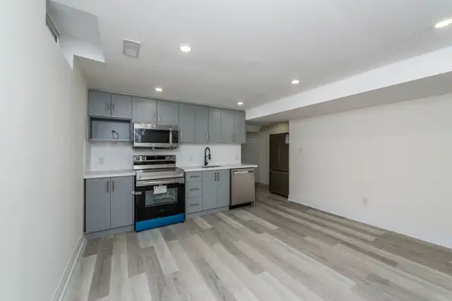 Scarborough: $2025/ Mth, 2 bed, Renovated Basement, 1 Month Free