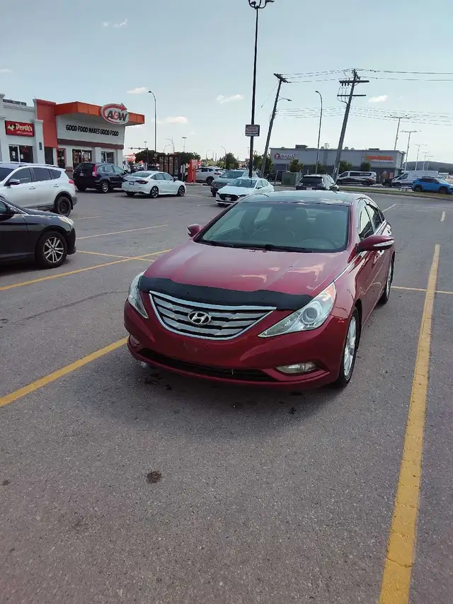 2013 Hyundai sonata, fresh safety, clean title