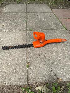 Black & Decker Hedge Trimmer