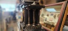 Vintage 1900s Mantal Clock with key - Photo 4