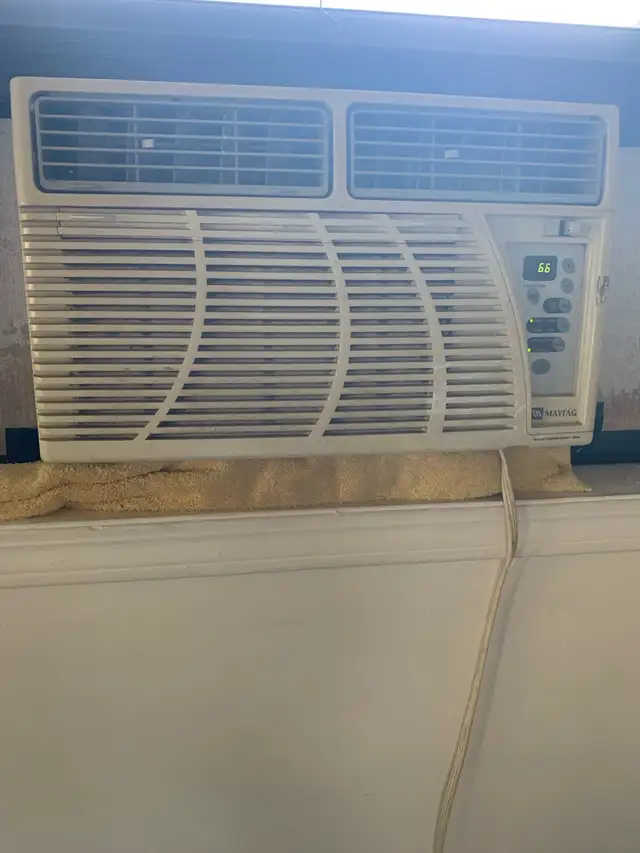 Maytag Window A/C w/Remote