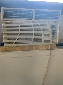 Maytag Window A/C w/Remote