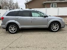 2015 Dodge Journey R/T. CROSS PKG AWD - 3RD ROW 7 SEATS - DVD –