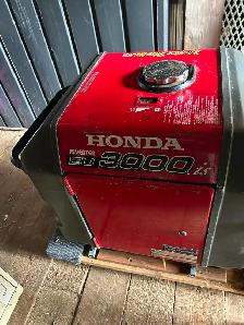 Honda eu 3000is inverter generator