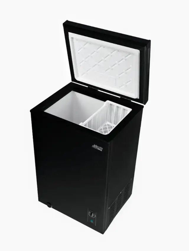 Brand New ARCTIC KING Chest FREEZER Upright COMPACT 3.5 Cubic Ft