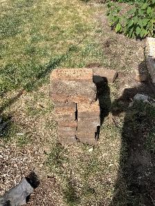 free landscaping blocks and bricks