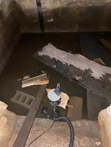 FLOODED BASEMENT? FAST FLOOD DEBRIS REMOVAL – SAME-DAY SERVICE! - Photo 5