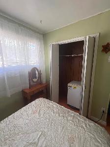 Furnished room for rent in home - Photo 3
