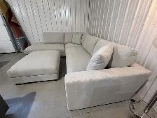 Large grey fabric sectional with ottoman - Photo 3