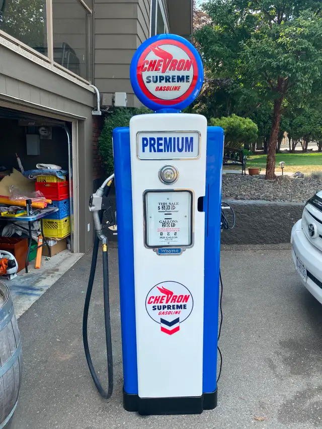 Vintage 1940's Wayne Chevron Gas Pump