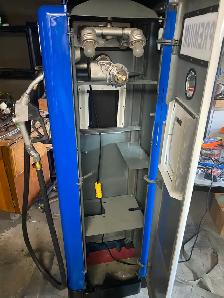 Vintage 1940's Wayne Chevron Gas Pump - Photo 10