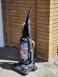 Vacuum Cleaner - Photo 2
