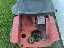 TRACTEUR.  GAZON.  MASSEY FERGUSON - Photo 2
