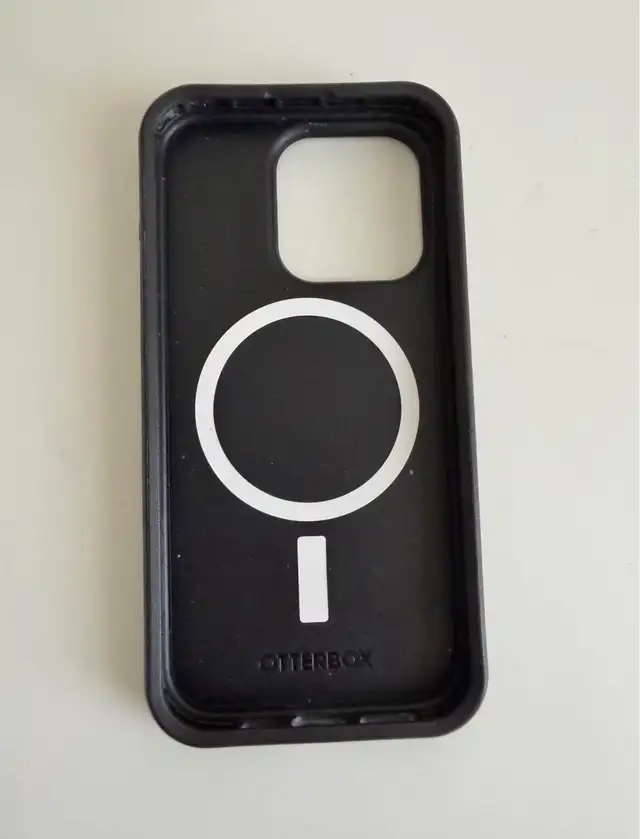 New OtterBox Symmetry Series For IPhone 15 Pro   Megsafe