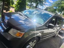 2010 Dodge Caravan - Photo 2