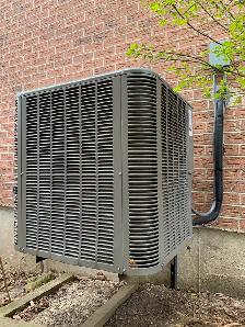 Technicians on line 905-232-1011Air Conditioner R - Photo 9