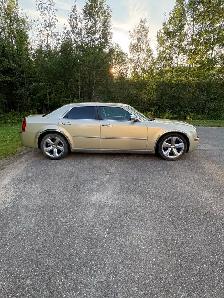 2010 Chrysler 300 Limited - Photo 6