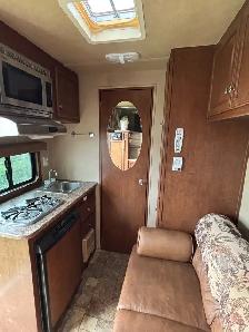 Bison Stratus 3 horse LQ trailer - Photo 9